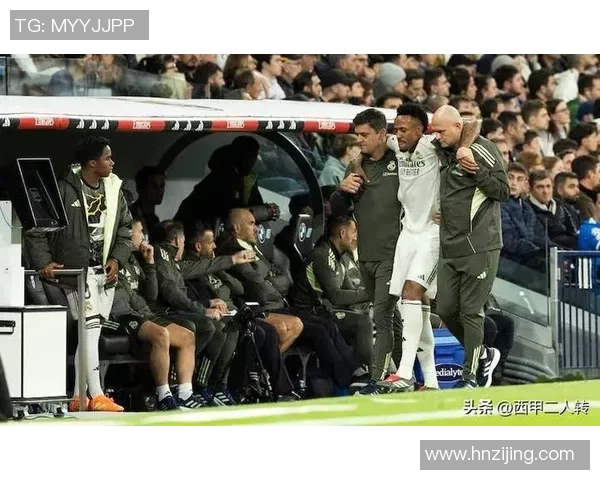 西甲焦点战平局皇马与尤文图斯争议判罚引发全场热议