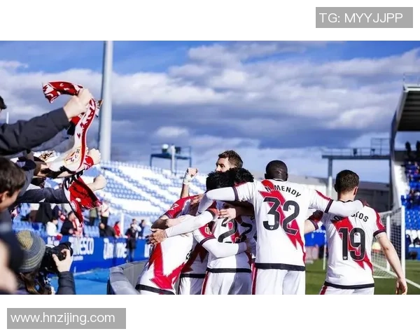 马竞友谊赛大胜那不勒斯乌龙球成比赛转折点引发热议 马竞友谊赛大胜那不勒斯乌龙球成比赛转折点引发热议