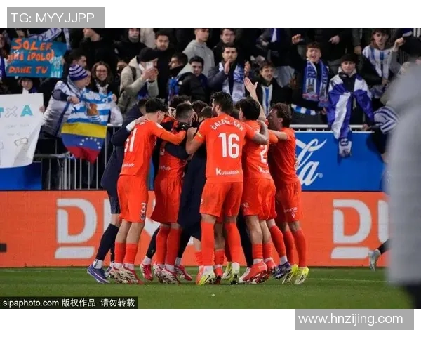 国王杯精彩对决那不勒斯险胜波尔图神扑引发争议判罚全场沸腾