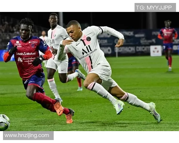 德甲激战：巴黎圣日耳曼逆转AC米兰上演惊天大逆转引发全场狂欢