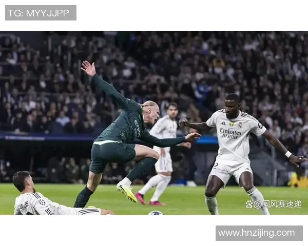 英超经典对决皇马与曼联激战成平局点球大战引发全场狂欢 英超经典对决皇马与曼联激战成平局点球大战引发全场狂欢